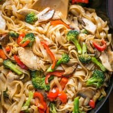 A quick and easy stir fry recipe thats done in 30 min! It's perfect for busy weeknights and healthier than takeout! Watch the easy stir fry video recipe. | natashaskitchen.com