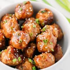 These Turkey Teriyaki Meatballs are juicy and and flavorful with a homemade teriyaki glaze. Teriyaki meatballs are a quick and easy dinner idea.